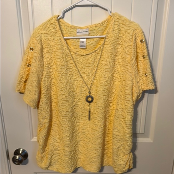 Alfred dunner Yellow Textured Women’s Top with attached necklace 1X - Picture 1 of 5